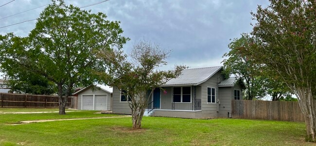 property at 1810 Railroad St
