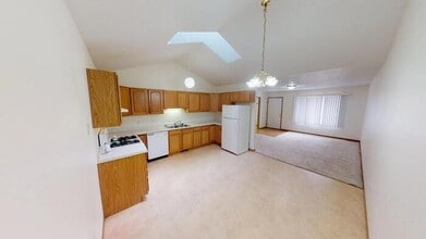 306 S 13th St in Bismarck, ND - Building Photo - Building Photo