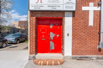 72 Van Dyke St in Brooklyn, NY - Building Photo - Building Photo