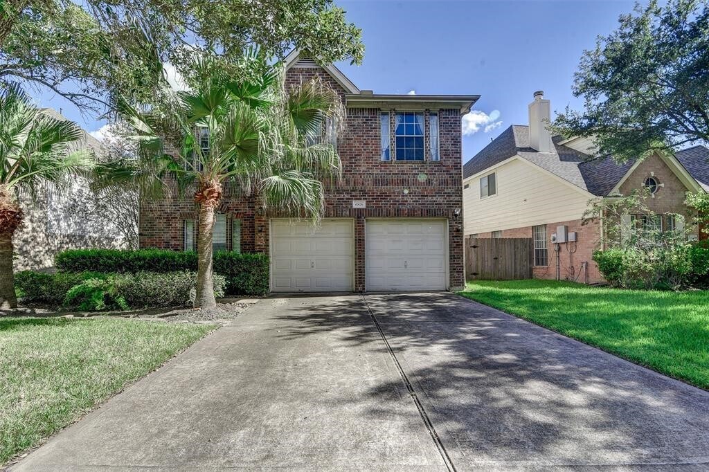 6818 Portuguese Bend Dr in Missouri City, TX - Building Photo