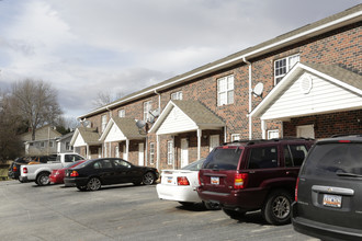 Maple Creek Townhomes in Greer, SC - Building Photo - Building Photo