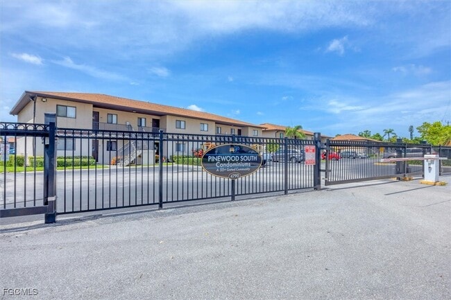 property at 4790 S Cleveland Ave
