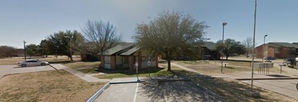 Live Oak Apartments in Stamford, TX - Building Photo - Building Photo