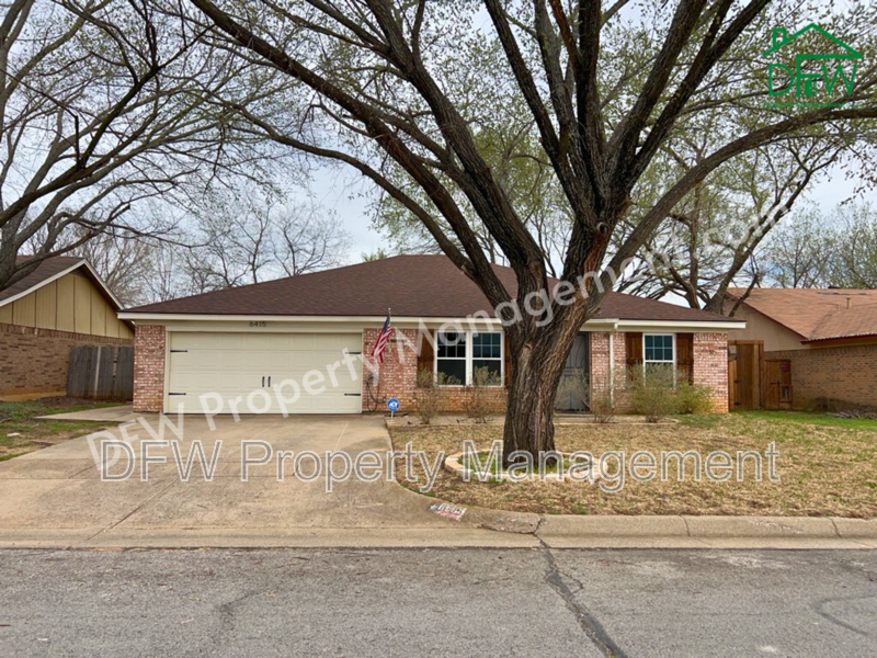 6415 Elm Springs Dr in Arlington, TX - Building Photo