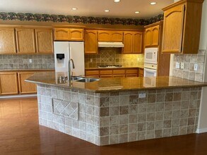 149 Valleywood Way in Roseville, CA - Building Photo - Building Photo