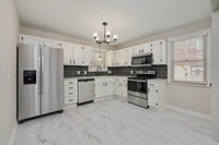 2506 Oakwood Ave, Unit A - 6