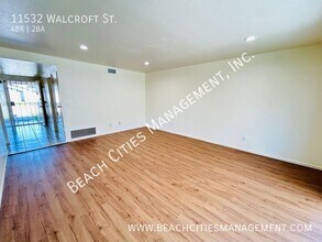 11532 Walcroft St in Lakewood, CA - Building Photo - Building Photo