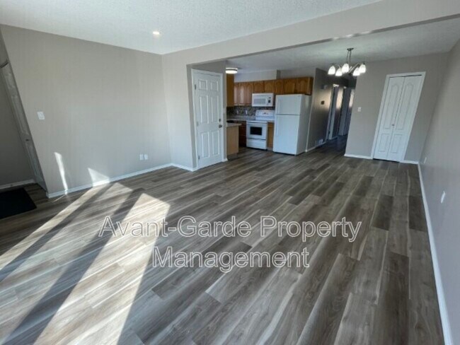 10329-10150 150 St NW in Edmonton, AB - Building Photo - Building Photo