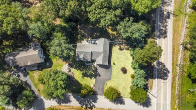 1 Arrowhead Trail in Waterford, CT - Building Photo - Building Photo