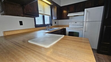 63-69-69 Chambers Rd in Ontario, OH - Building Photo - Building Photo