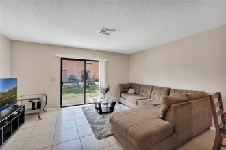 111 Michelle Ln, Unit A in Kissimmee, FL - Building Photo - Building Photo