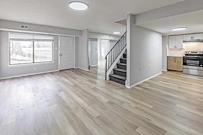 1504 Timber Creek Rd in Lindenwold, NJ - Building Photo - Building Photo