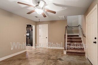 Avenue Townhomes in Huntsville, TX - Building Photo - Building Photo