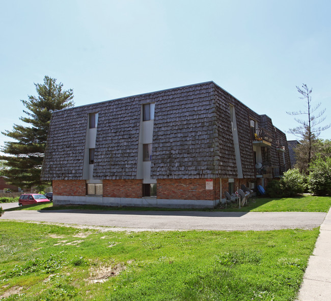 62 S Brown School Rd in Vandalia, OH - Building Photo - Building Photo