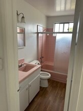 10514 Moorpark St in Toluca Lake, CA - Building Photo - Building Photo