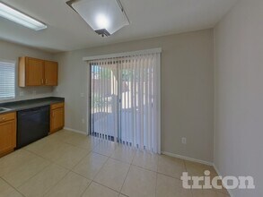 3194 W Tanner Ranch Rd in Queen Creek, AZ - Foto de edificio - Building Photo