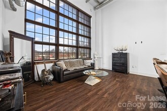 715 N Graham St in Charlotte, NC - Building Photo - Building Photo