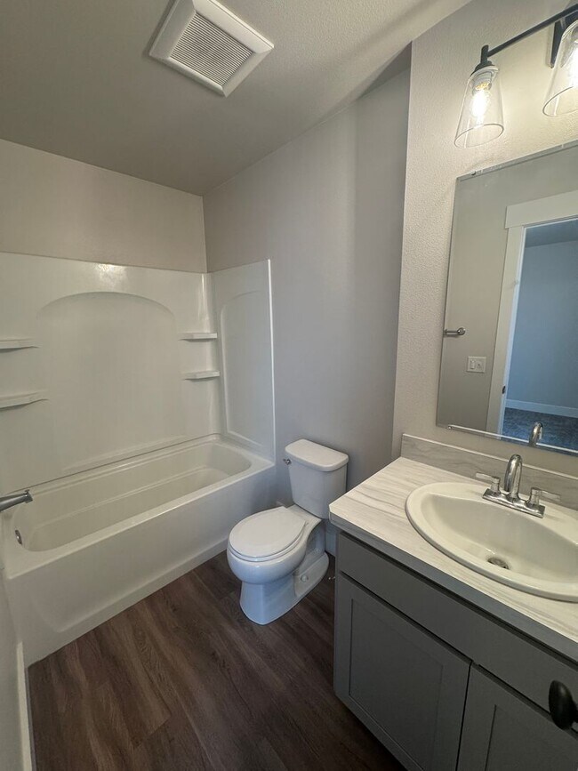 6089 Northstead Ave in Billings, MT - Foto de edificio - Building Photo