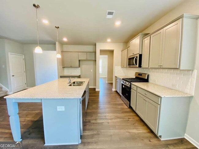 144 Valimar Dr in Braselton, GA - Building Photo - Building Photo