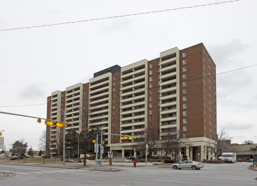 455 Sentinel Rd in Toronto, ON - Building Photo