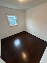 28-88 Faber Terrace in Queens, NY - Foto de edificio - Building Photo