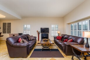 16025 N 58th Pl in Scottsdale, AZ - Building Photo