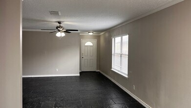 10018 Sunset Pl in San Antonio, TX - Building Photo - Building Photo