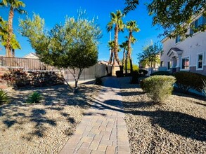 10133 Malibu Creek Ct in Las Vegas, NV - Building Photo - Building Photo