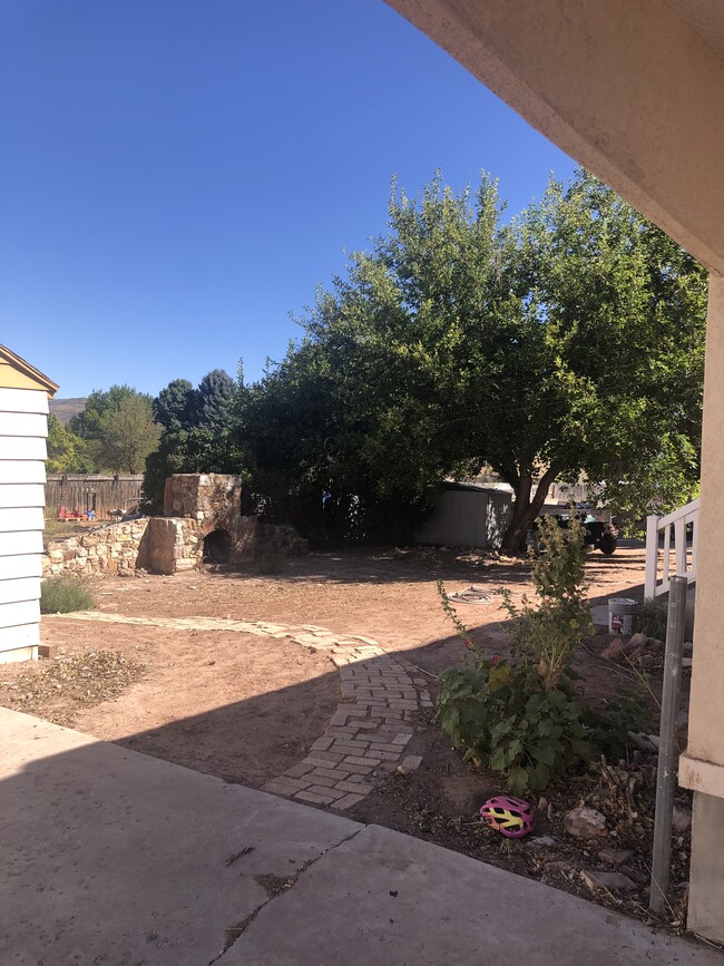 66 N 400 E in Richfield, UT - Building Photo - Building Photo
