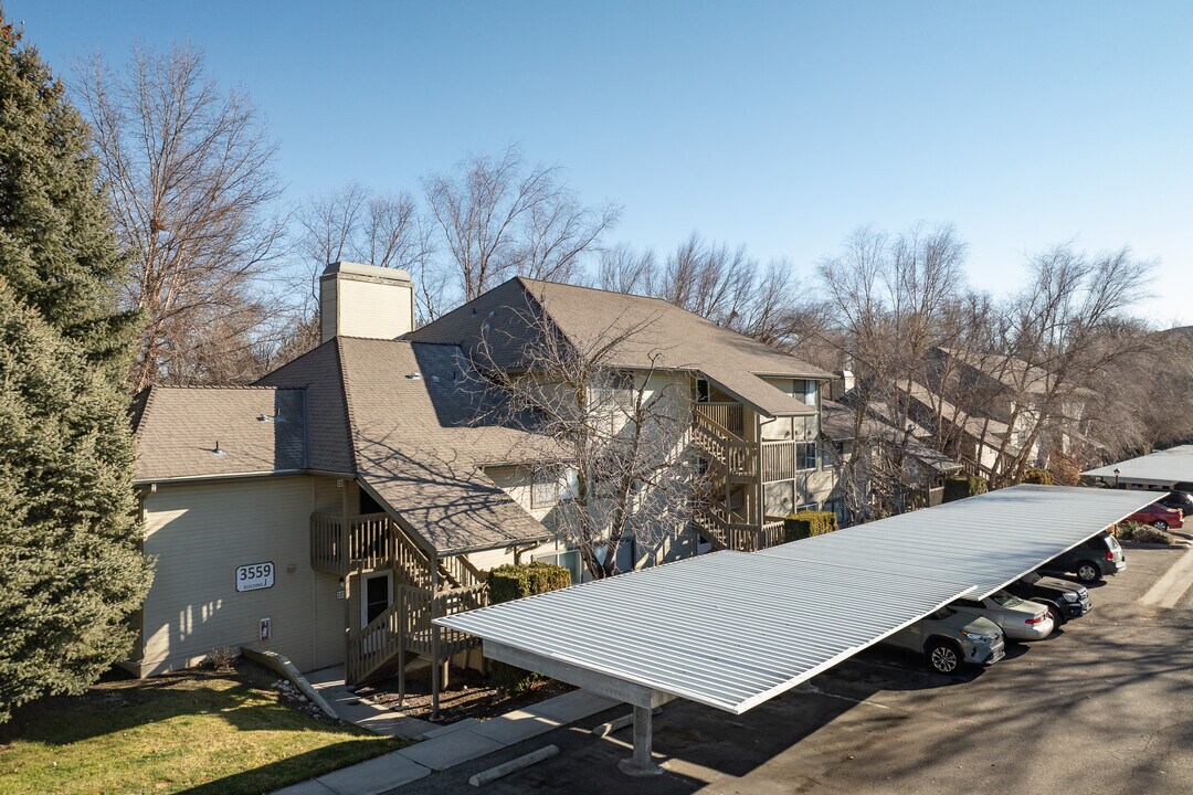 Woodbine at Lakewood in Boise, ID - Building Photo