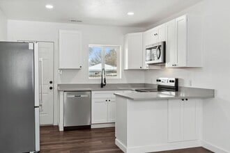 2021 N Dick Rd in Spokane Valley, WA - Building Photo - Building Photo