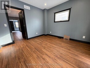 5815 Dorchester Rd in Niagara Falls, ON - Building Photo - Building Photo