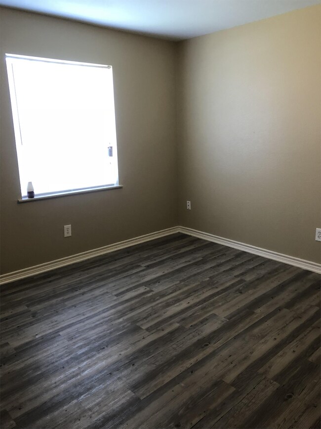 2202 16th Ave N-Unit -12 in Texas City, TX - Building Photo - Building Photo