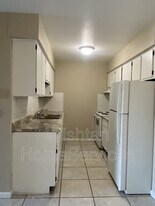 201 Charleston Blvd in Macomb, IL - Building Photo