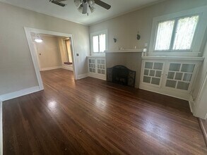 559 Gladstone Blvd in Shreveport, LA - Building Photo - Building Photo