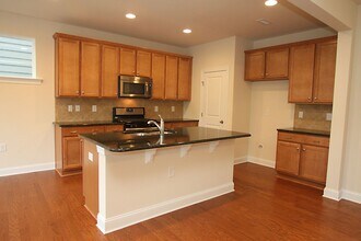 215 Begen St in Morrisville, NC - Building Photo - Building Photo