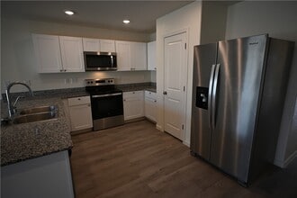 5540 S Deer Crk Ave in Fort Mohave, AZ - Building Photo - Building Photo