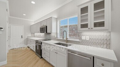 1623 Hanz Dr in New Braunfels, TX - Building Photo - Building Photo