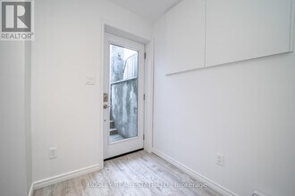 298 Rhodes Ave in Toronto, ON - Building Photo - Building Photo