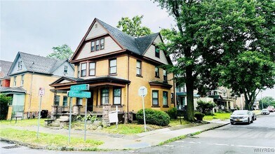 701 Cedar Ave in Niagara Falls, NY - Building Photo - Building Photo