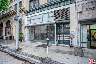 812 S Spring St in Los Angeles, CA - Building Photo - Building Photo