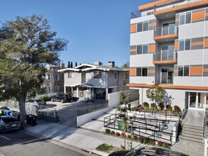 543 N Heliotrope Dr in Los Angeles, CA - Building Photo - Building Photo