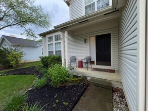 2459 Breathstone Dr in Powell, OH - Building Photo - Building Photo