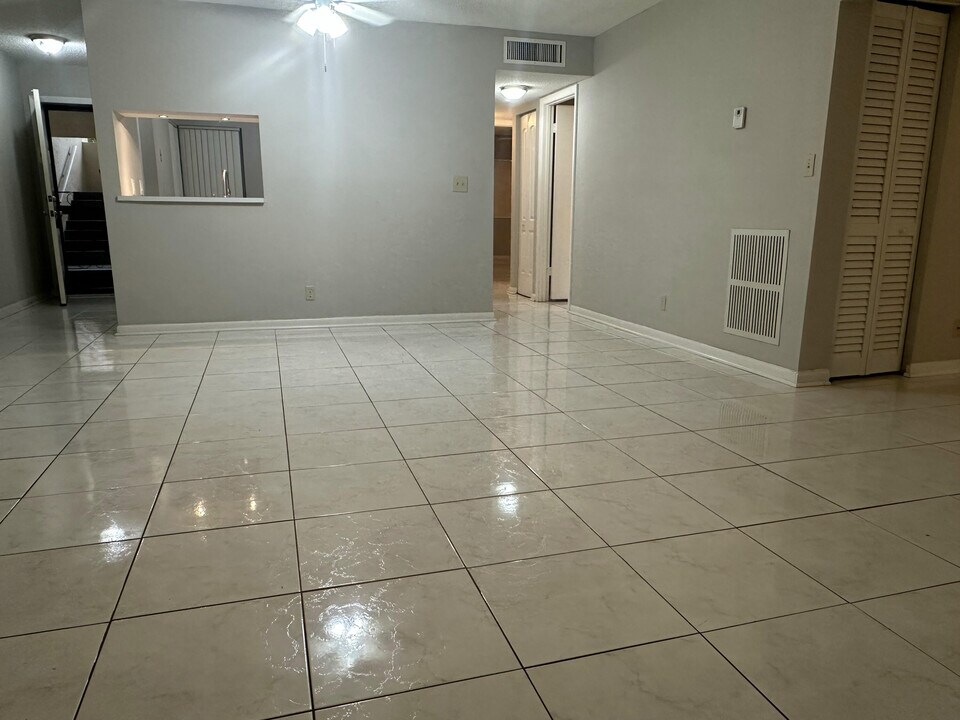 3212 Strawflower Way in Greenacres, FL - Building Photo