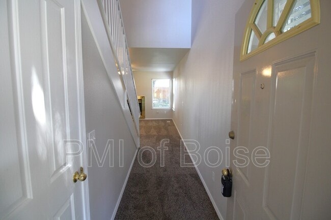 5801 N Cobbler Ln in Boise, ID - Building Photo - Building Photo