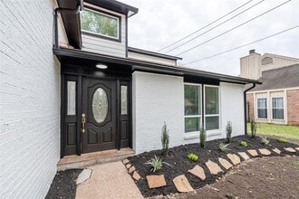 8310 Argentina St in Jersey Village, TX - Building Photo - Building Photo