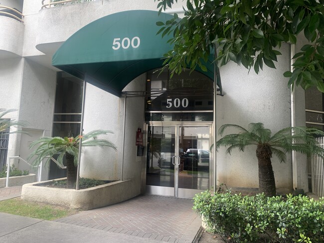 500 S Berendo St, Unit Berendo in Los Angeles, CA - Building Photo - Building Photo