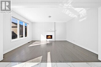 57 Bud Leggett Cres in Georgina, ON - Building Photo - Building Photo