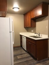 321 N Wycoff Ave in Bremerton, WA - Building Photo - Building Photo