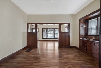 908 Forsythe St-Unit -Downstairs in Toledo, OH - Foto de edificio - Building Photo